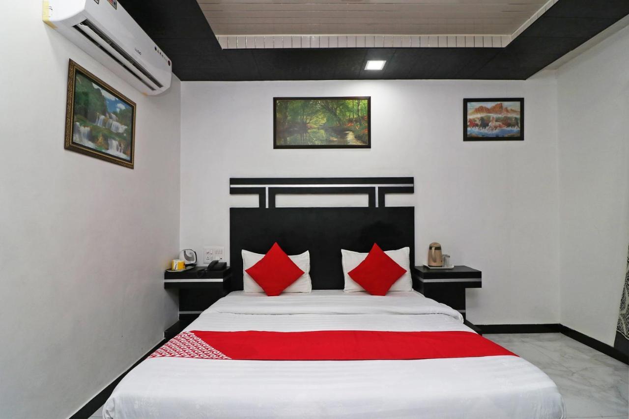 Capital O 4747 Imperial Hotel Katra Катра Екстер'єр фото