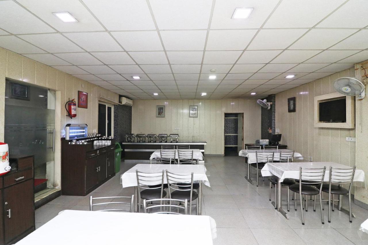Capital O 4747 Imperial Hotel Katra Катра Екстер'єр фото