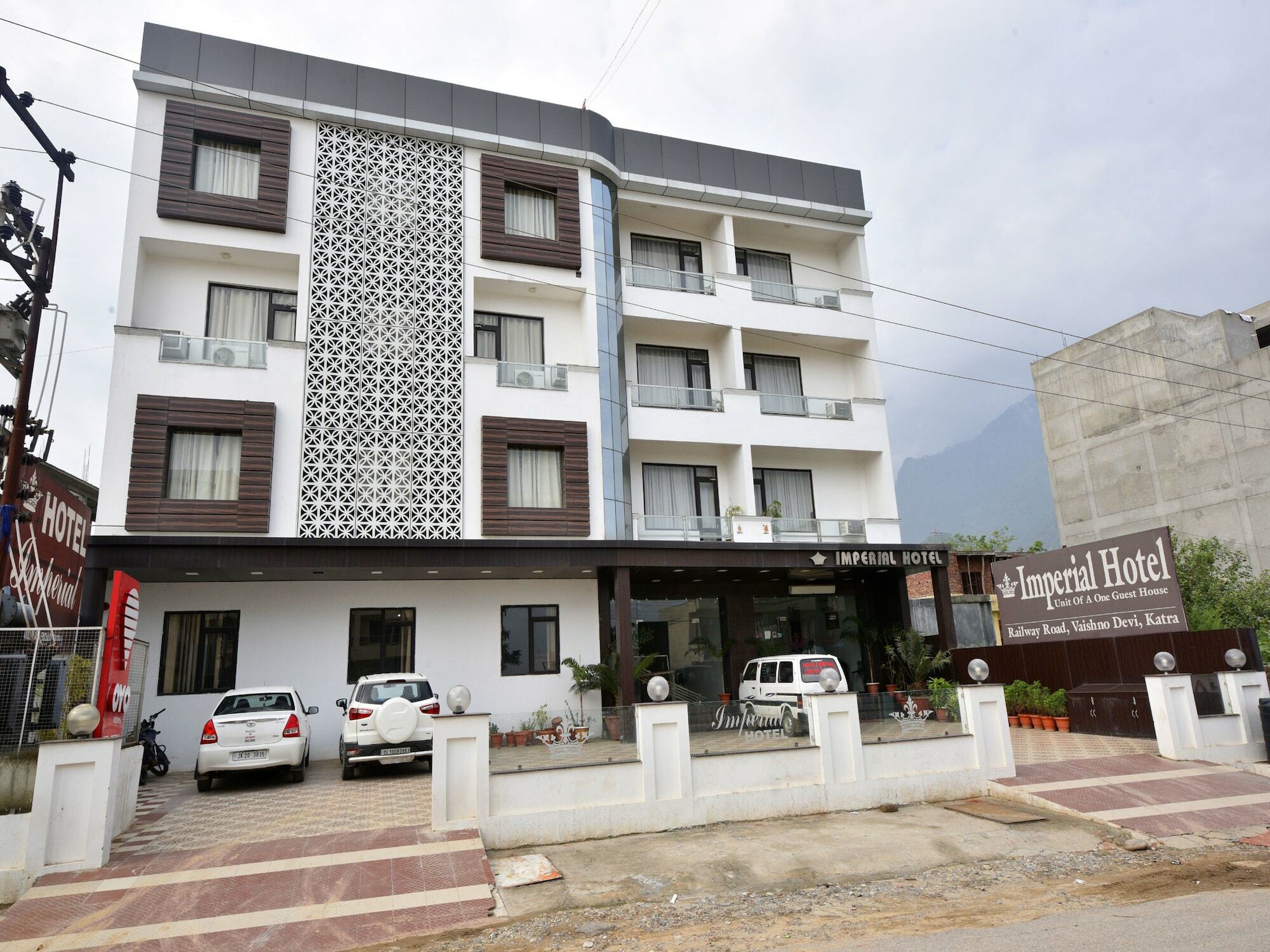 Capital O 4747 Imperial Hotel Katra Катра Екстер'єр фото